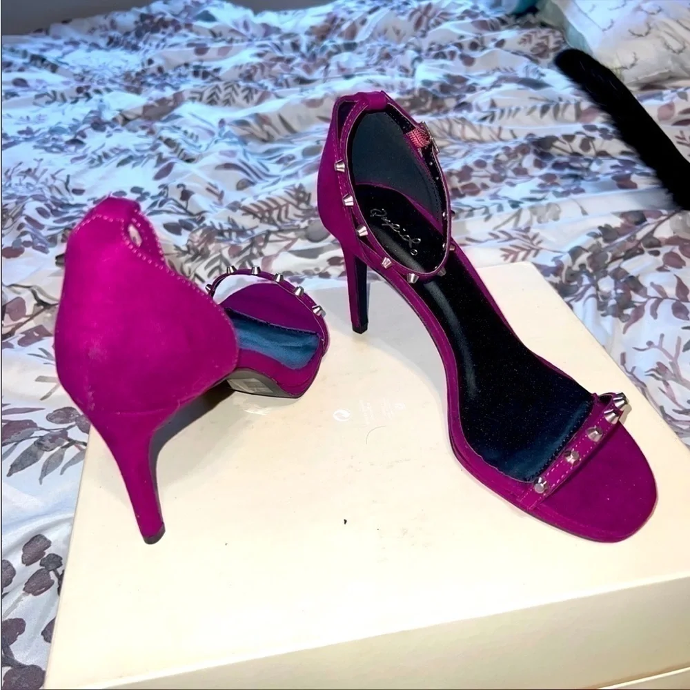 𝅺QUPID Purple Open Toe Sandal Heels